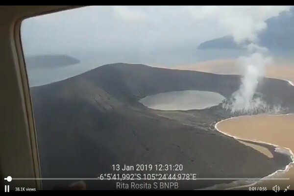  Krakatau Terkini, 13 Januari 2019, Muntahan Zat Besi hingga Perubahan Morfologi