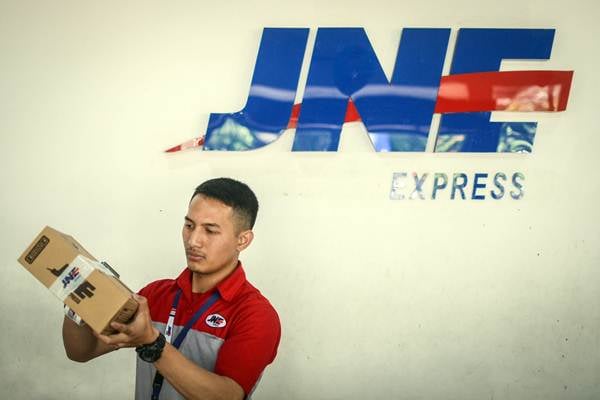  Friendly Logistics JNE Layani 18 Brand di Bandung