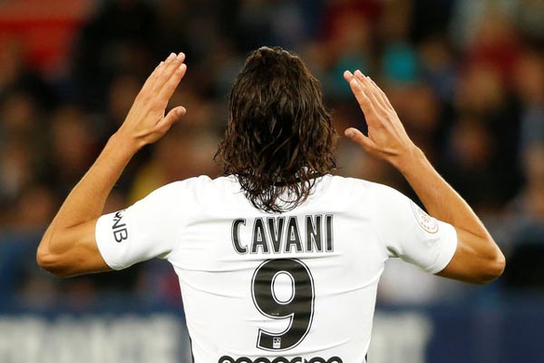  Cavani Tak Ke Mana-mana, Ingin Tuntaskan Kontrak di PSG