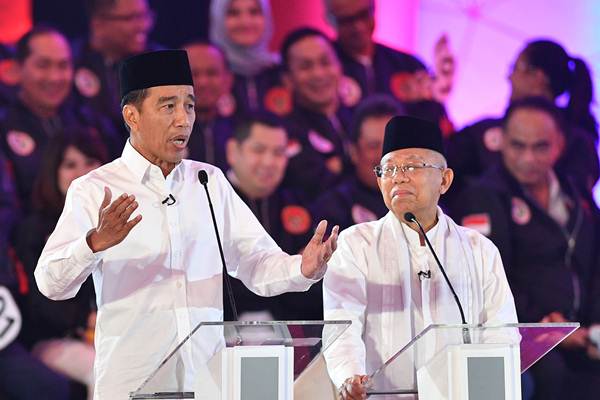 Makna Baju Koko Putih Jokowi-Ma’ruf di Debat Capres 2019
