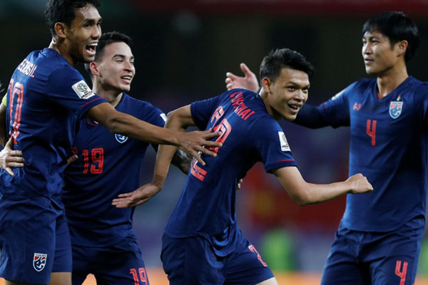  Hasil Piala Asia, Skuat Marcello Lippi Hentikan Thailand di 16 Besar