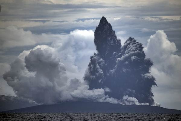  Gunung Anak Krakatau Alami Kegempaan Tremor 