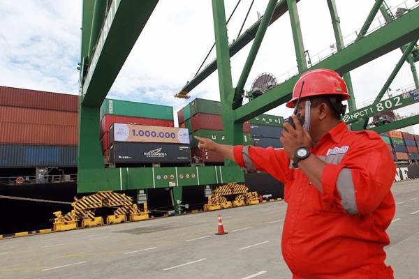  PELABUHAN TRANSSHIPMENT  : Priok Tawarkan Insentif Pengapalan Ekspor