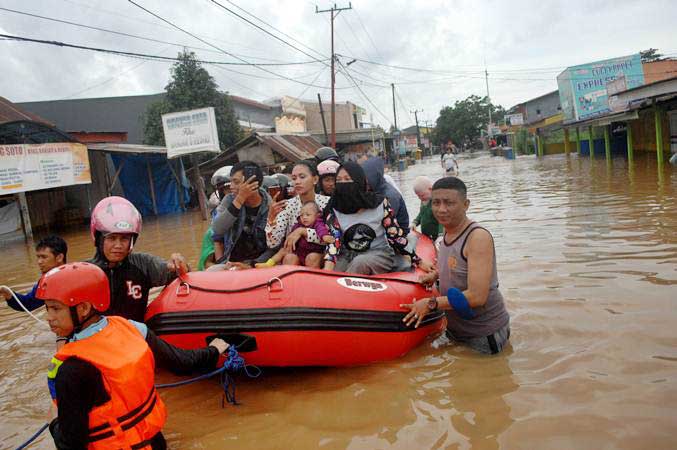  BNPB Salurkan Bantuan Operasional Rp250 Juta ke Wilayah Terdampak Banjir di Sulsel