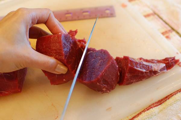  Impor Daging Kerbau Tak Efektif Stabilkan Harga Daging 
