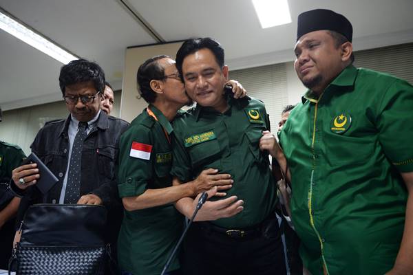  Dukung Jokowi-Ma’ruf, Yusril Ihza Mahendra Persilakan Habib Rizieq Tarik Anggota FPI dari PBB