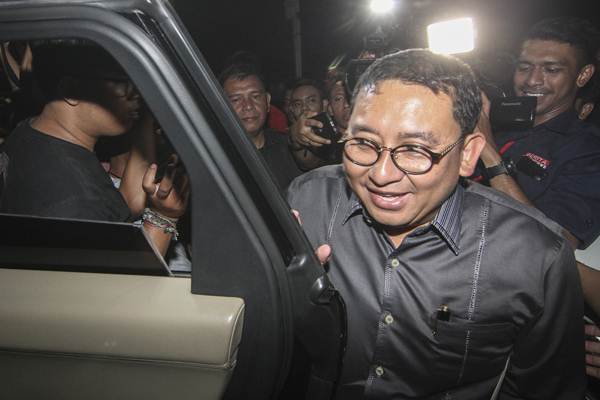  Heboh \'Siapa Pemberi Gaji\', Fadli Zon Desak Menteri Jangan Salah Gunakan Kekuasaan