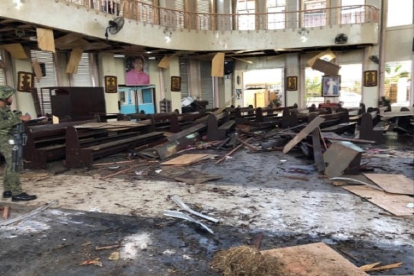  Menteri Filipina Ungkap Terduga Pelaku Bom Gereja di Kota Jolo Pasutri Warga Indonesia