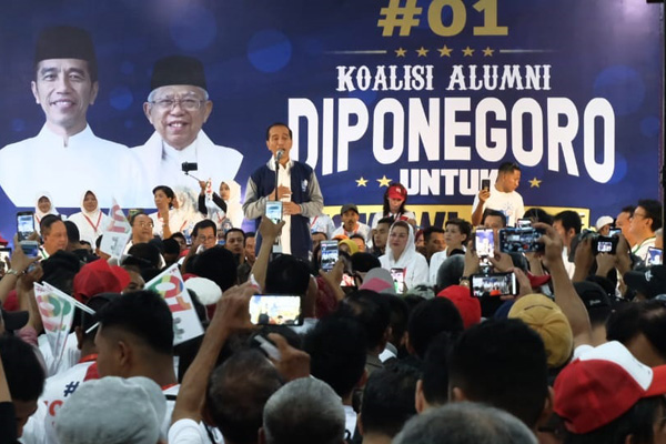  Jokowi Dapat Dukungan 7.000 Alumni Gabungan Kampus se Jawa Tengah