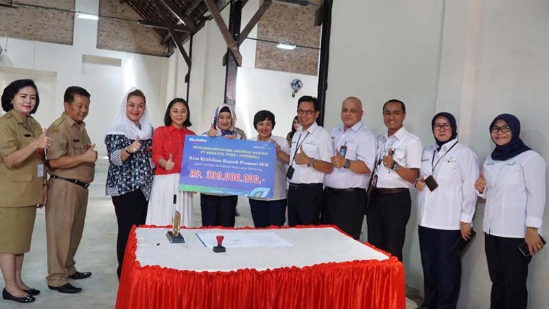  Bandara Jenderal Ahmad Yani Serahkan Bantuan Sebesar 330 Juta Rupiah Dalam Rangka Revitalisasi Kota Lama Semarang