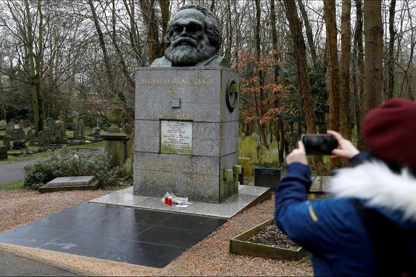  Makam Karl Marx Di London Dirusak Orang Tak Dikenal