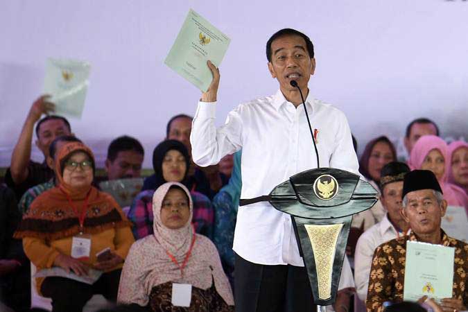  Target Sertifikasi Tanah Terlampaui, Jokowi Janji Naikkan Tunjangan Pegawai BPN