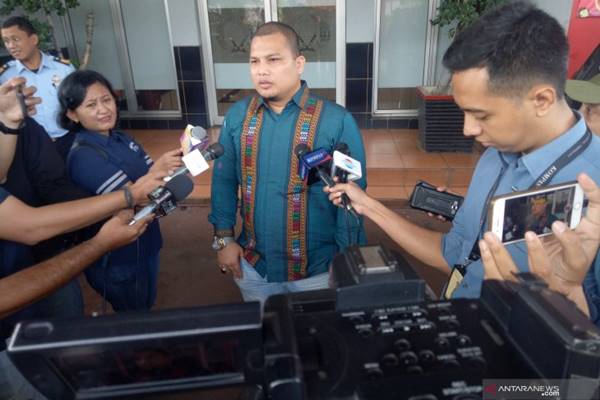  Pengacara Bilang Tak Diberitahu Saat Ahmad Dhani Diterbangkan ke Surabaya