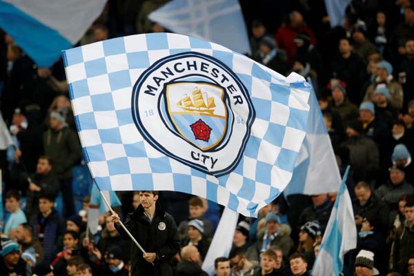 Suporter Manchester City/Reuters-Carl Recine