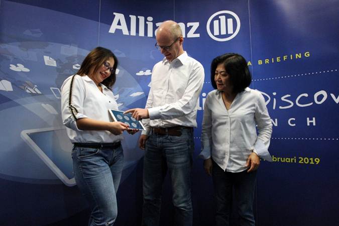  Peluncuran Aplikasi Allianz Discover