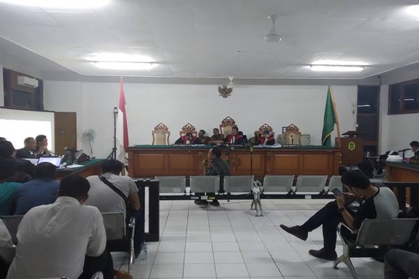  SIDANG MEIKARTA: Terdakwa Henry Jasmen Munculkan Nama Pengusaha Surabaya