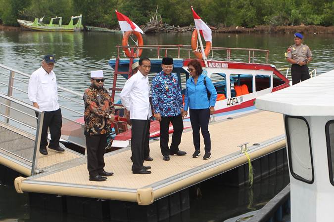  Presiden Jokowi Tinjau Kampung Nelayan Sumber Jaya, Bengkulu