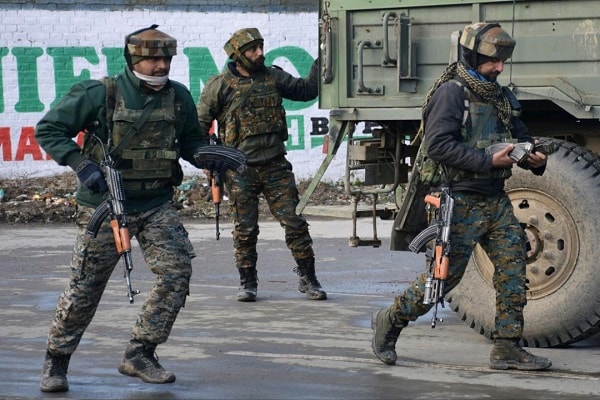  Pasukan India Tembak Mati Dalang Bom Bunuh Diri di Kashmir