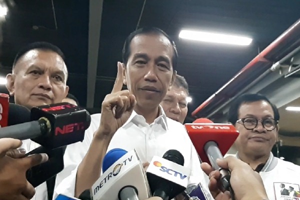  Tanggapi Isu Pertemuan Rahasia dengan Bos Freeport, Jokowi : Ada-ada Saja