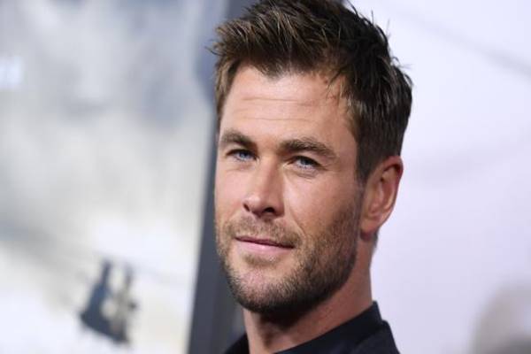  Chris Hemsworth Akan Perankan Sosok Hulk Hogan di Film Biopik Netflix