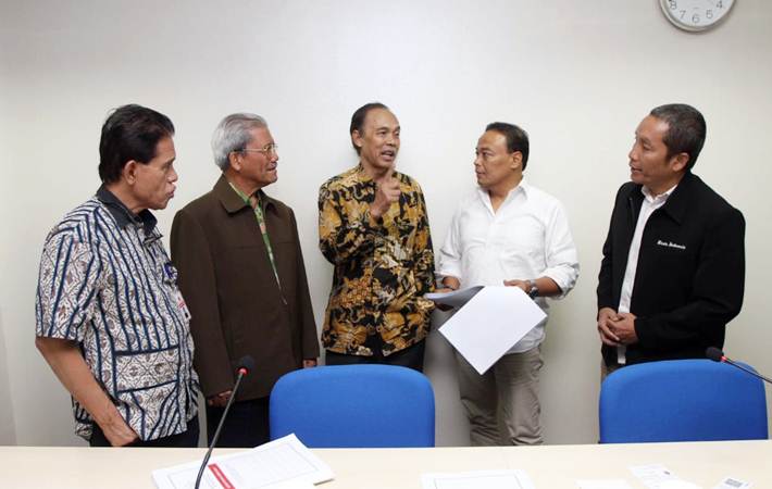  Komite Pengawas Perpajakan Kunjungi Kantor Bisnis Indonesia
