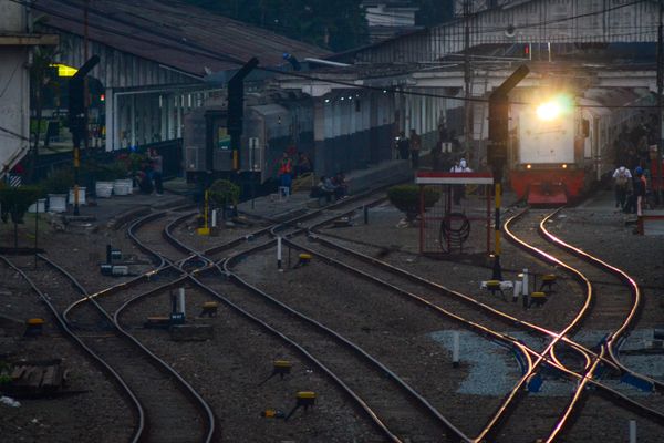  LRT Bandung Raya: Jika Proyek Molor, KAI Tawarkan Kereta Diesel Tegalluar-Cimekar