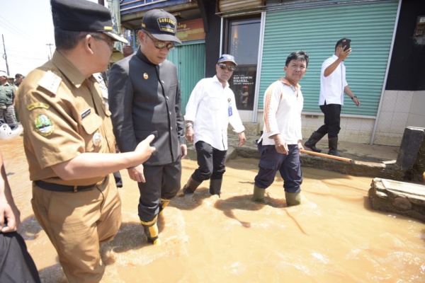  Ridwan Kamil Siapkan Danau Retensi Untuk Tangani Banjir di Bandung