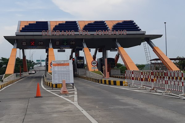 Gerbang Tol Jombang, salah satu gerbang tol di ruas Jombang - Mojokerto. /Rivki Maulana