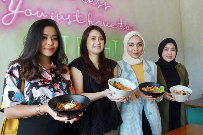  Alexandra Asmasoebrata Buka Restoran Nebu di Makassar