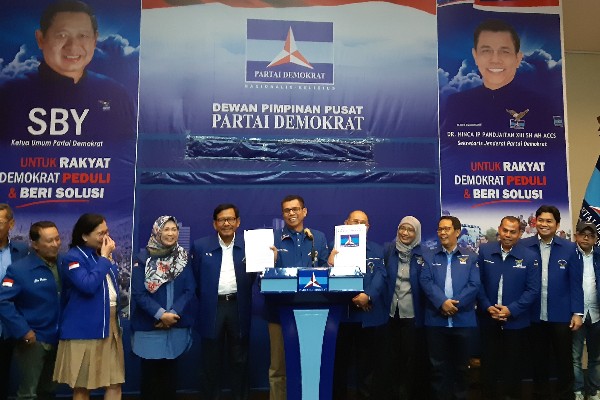  SBY Tunjuk Hinca, AHY, dan Ibas Jalankan Roda Organisasi Partai Demokrat