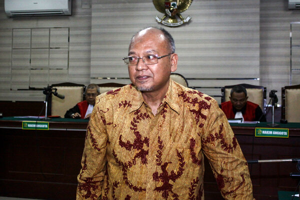  Bupati Malang Jalani Sidang Perdana Suap Proyek