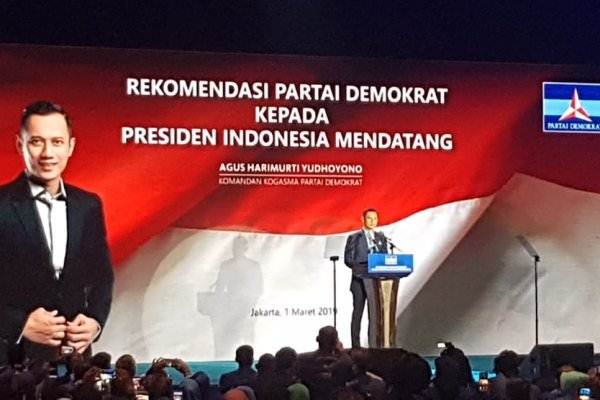 Komandan Komando Tugas Bersama (Kogasma) Partai Demokrat Agus Harimurti Yudhoyono (AHY)menyampaikan pidato politik Partai Demokrat di Jakarta, Jumat (1/3/2019)./Bisnis - Denis Riantiza M