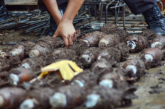  Ditemukan 87 Mortir di Rumah Warga Bandung