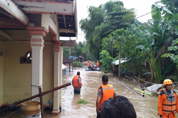  Banjir Landa Madiun, Rumah Terendam Hingga 5 Meter