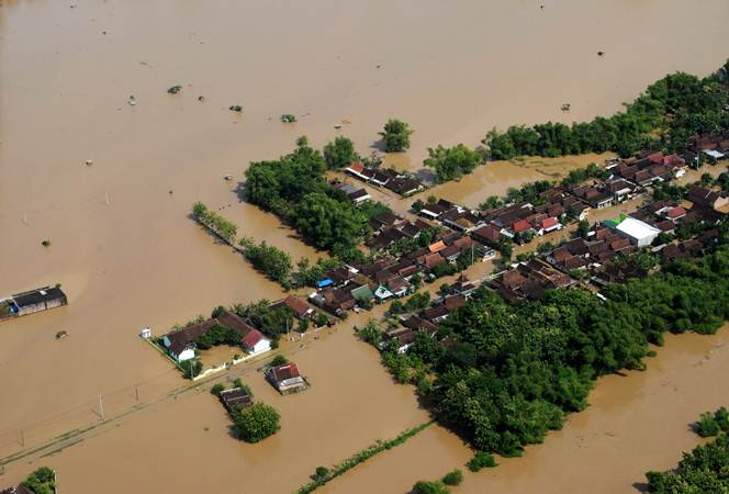  Banjir di Ngawi dan Madiun
