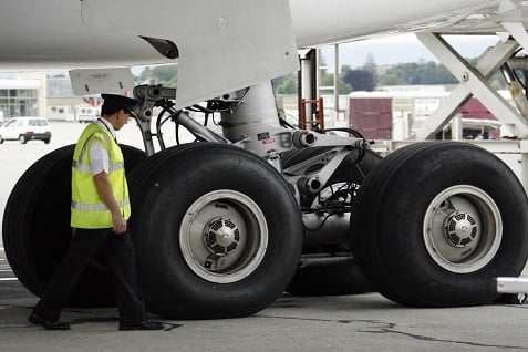  Pesawat Kargo Tergelincir di Ilaga, Bandara Kembali Beroperasi