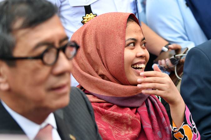  Senyum Siti Aisyah Setelah Bebas dari Tuntutan Hukuman Mati