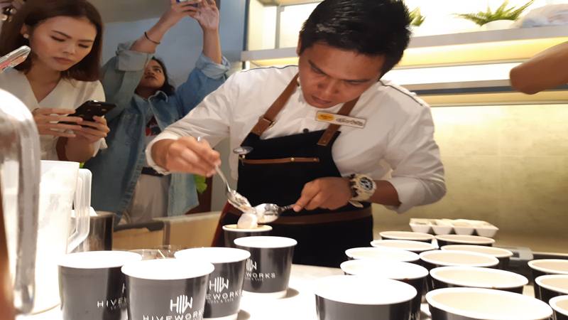  Membuat 3D Latte Art Sesuai Selera di Rumah