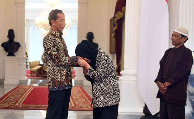  Senangnya Siti Aisyah Bisa Ketemu Presiden Jokowi
