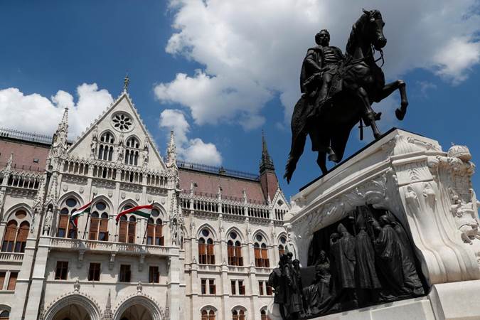  LAPORAN DARI HONGARIA : Budapest, Kota Tua Pemikat Para Pelancong