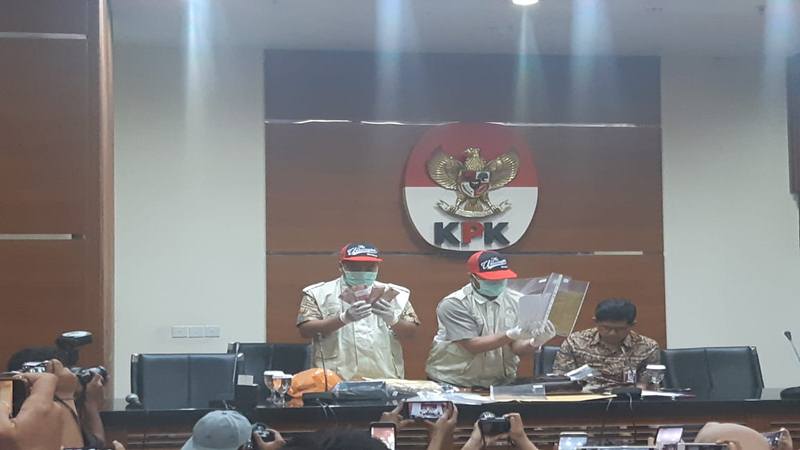  Ketua Umum PPP Tersangka Korupsi, KPK Sita Barang Bukti Rp156 Juta 