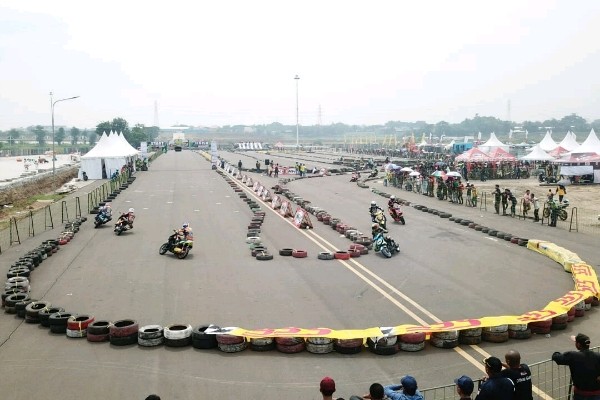  Meikarta Fasilitasi Event Roadrace di Cikarang 