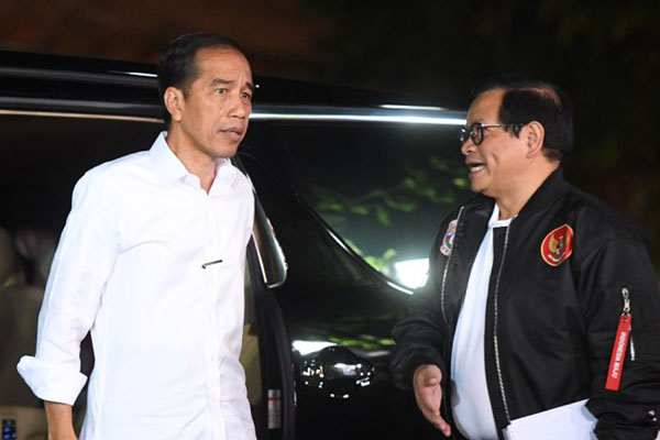  Beri Semangat Ma\'ruf Amin, Jokowi: Saya Lihat Beliau Cerah & Optimis