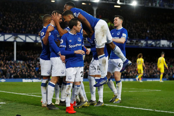  Disikat Everton, Chelsea Makin Jauh dari Tiket Liga Champions
