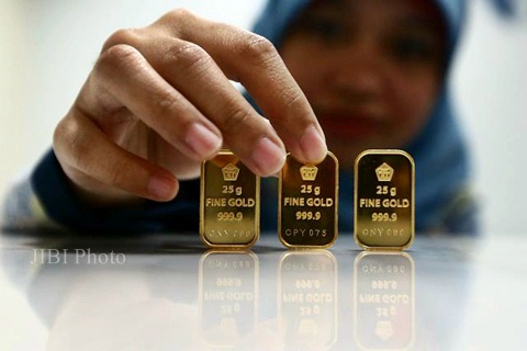  Harga Emas Antam Turun Rp1.500 ke Rp669.500 untuk Senin 18  Maret