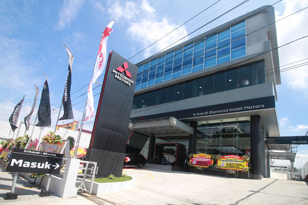  Perkuat Jaringan di Surabaya, Mitsubishi Motors Hadirkan Diler Srikandi Wiyung