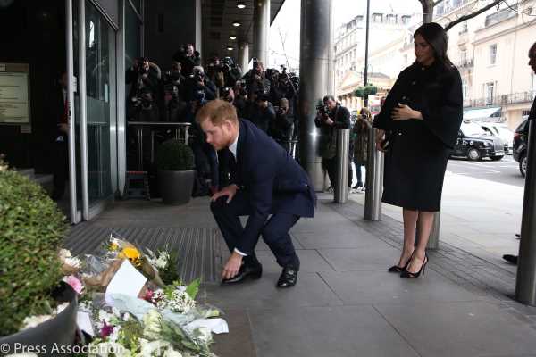  Pangeran Harry dan Meghan Markle Beri Penghormatan pada Korban Penembakan Selandia Baru