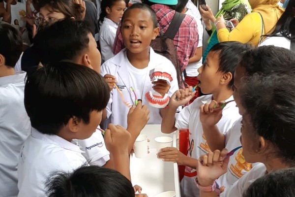  Masalah Gigi Ternyata Bisa Berpengaruh Pada Prestasi Belajar Anak