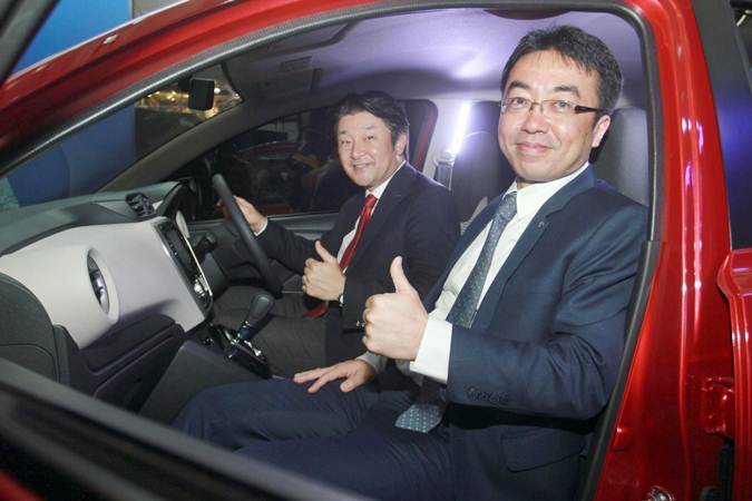  Peluncuran Mobil Nissan di Makassar