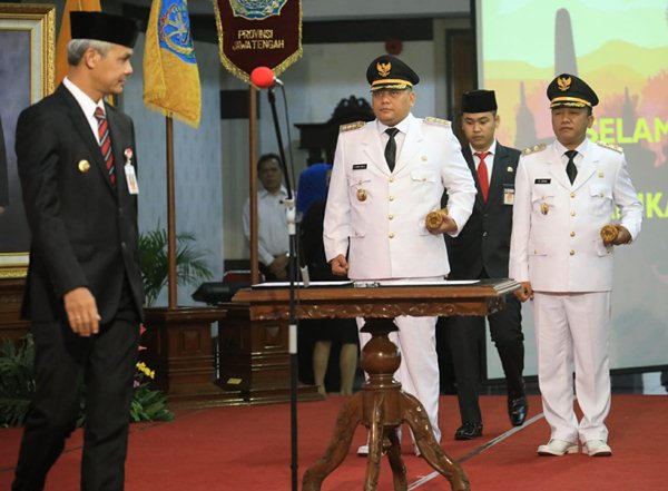  Ded Yon-Jumadi Resmi Dilantik Jadi Wali Kota dan Wakil Wali Kota Tegal